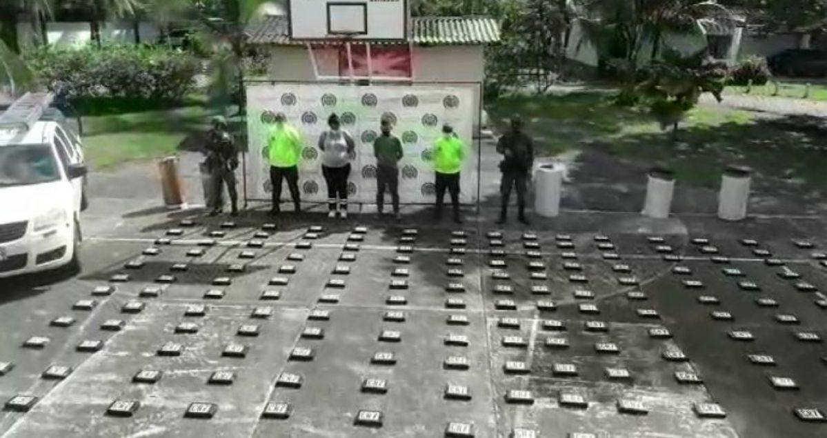 Llevaban 300 kilos de coca y fueron capturados entre Mutatá y Dabeiba