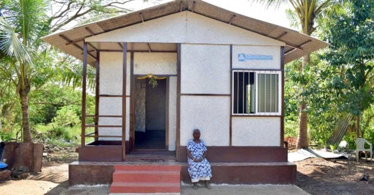 En India, anciana construyó su casa con plástico 100% reciclado