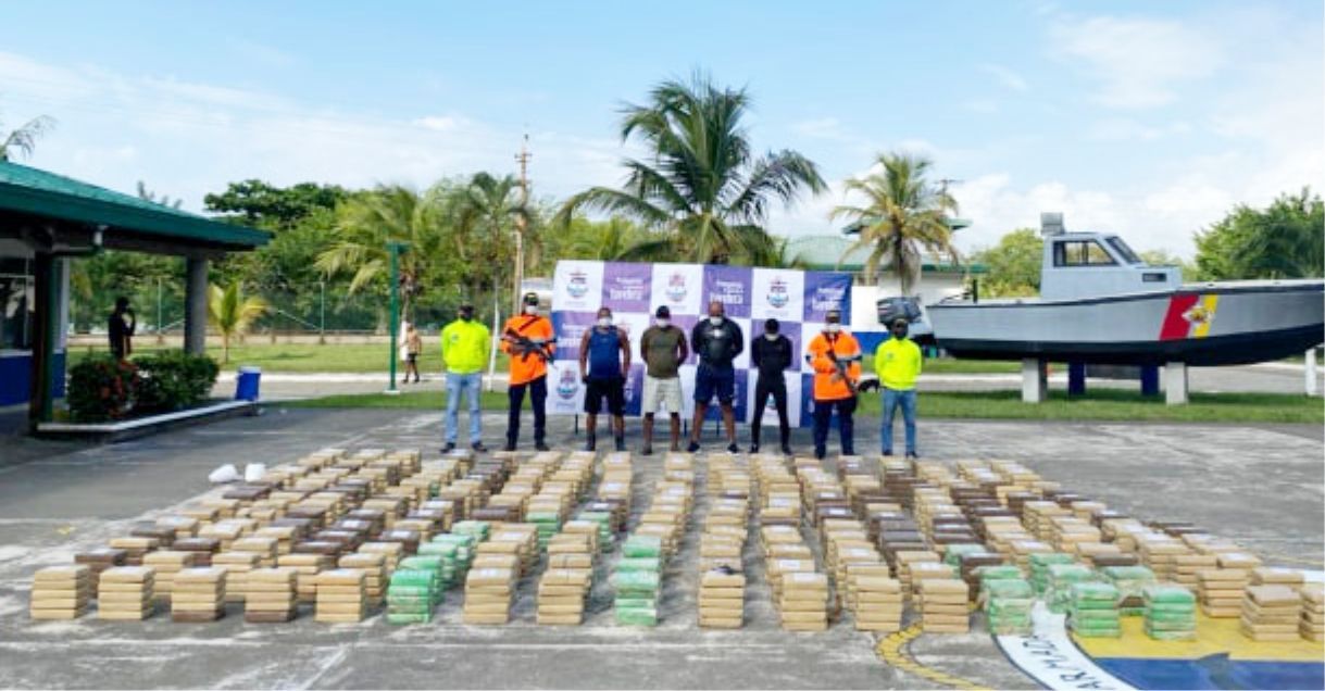 Cayó cargamento de droga de 43 millones de dolares