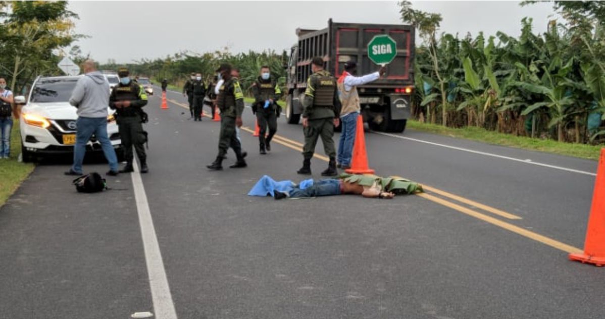 Hombre muere al ser arrollado al intentar cruzar la Vía Nacional