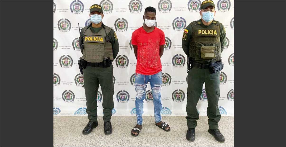Le pidieron los papeles y de inmediato fue capturado