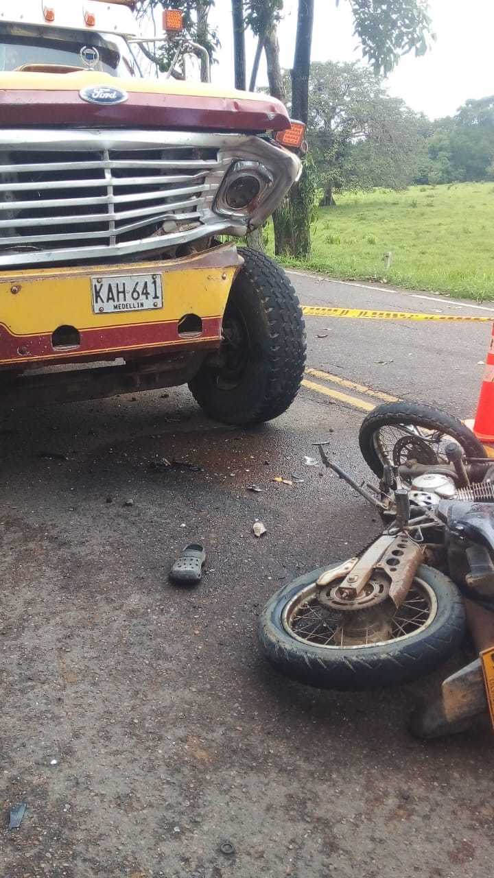 accidente-necocli-via-turbo-la-chiva-de-uraba-3