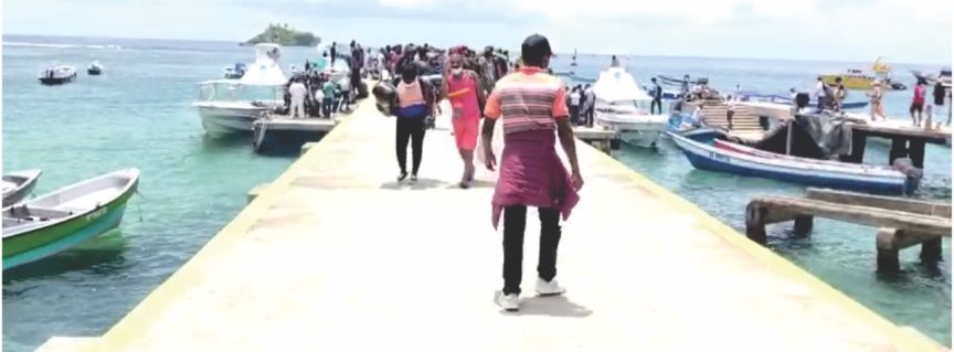 migrantes-cuba-haiti-necocli-la-chiva-de-uraba 1