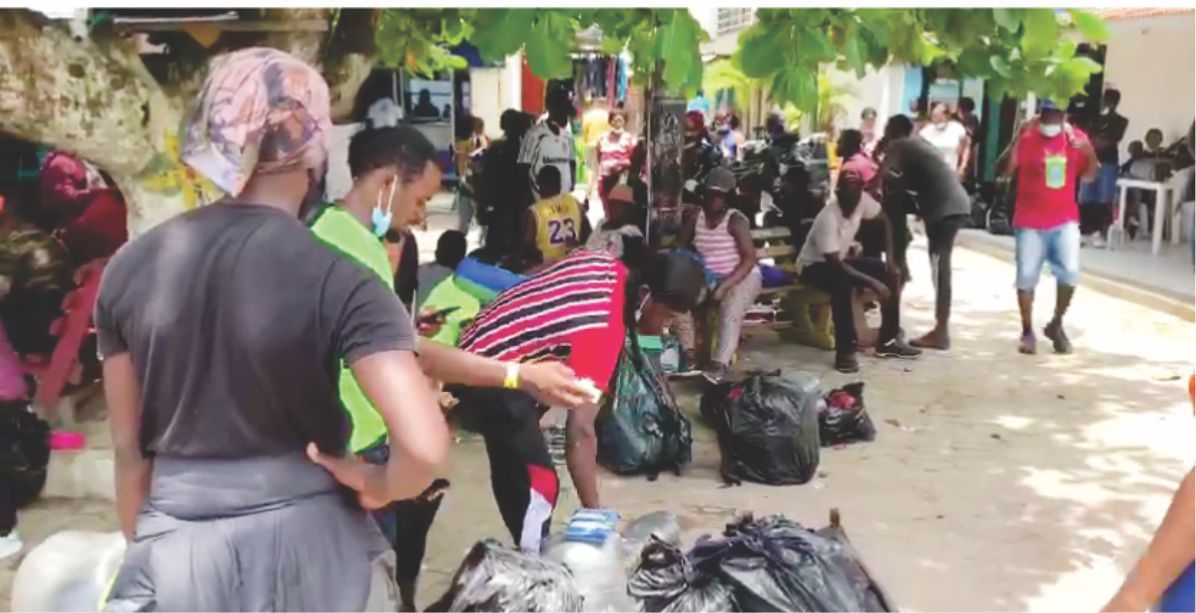 "Colombia es el país que peor nos trata": migrantes en Necoclí