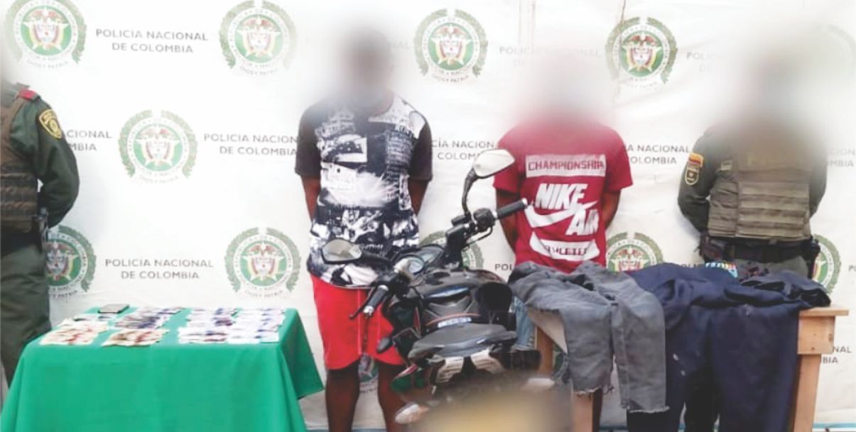 En persecución policial capturaron dos atracadores
