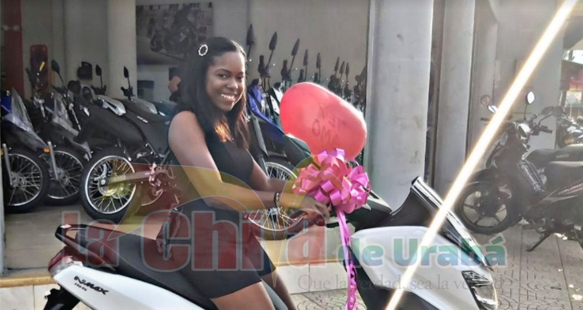 Le regaló una moto a la novia y se volvió viral