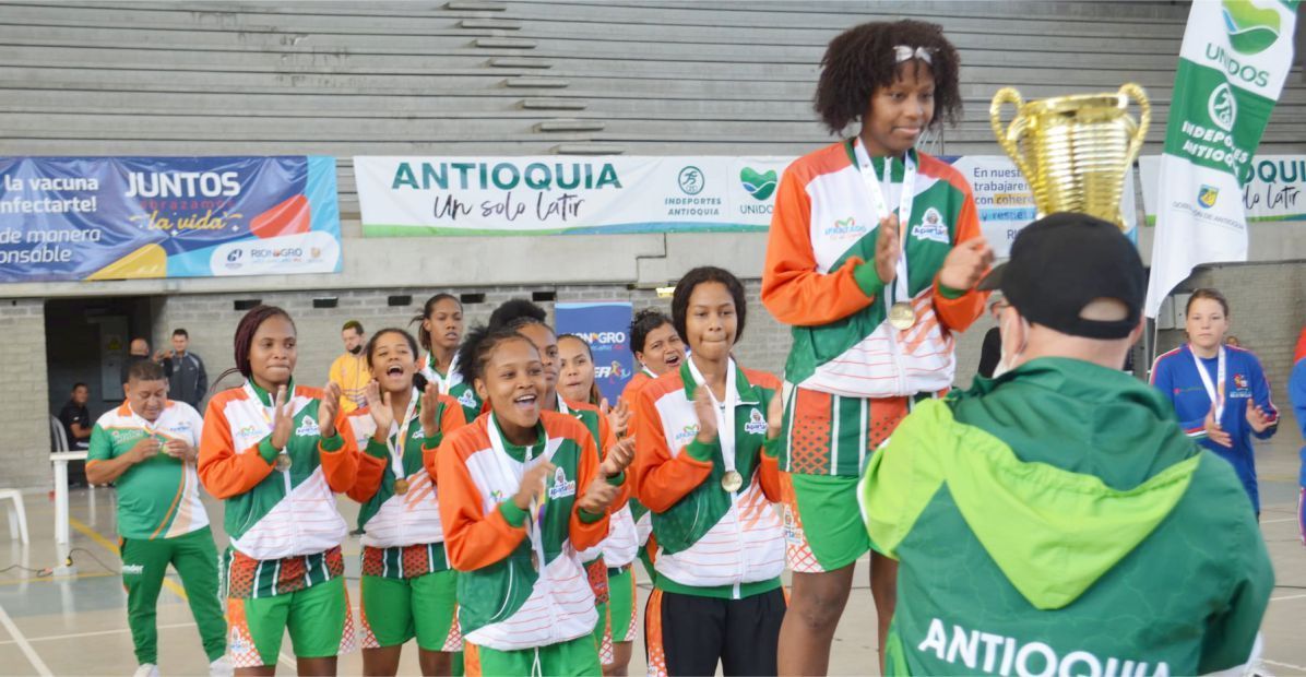 Apartadoseñas le ganaron a Itagüí en el departamental de fútbol sala  | Rionegro 2021