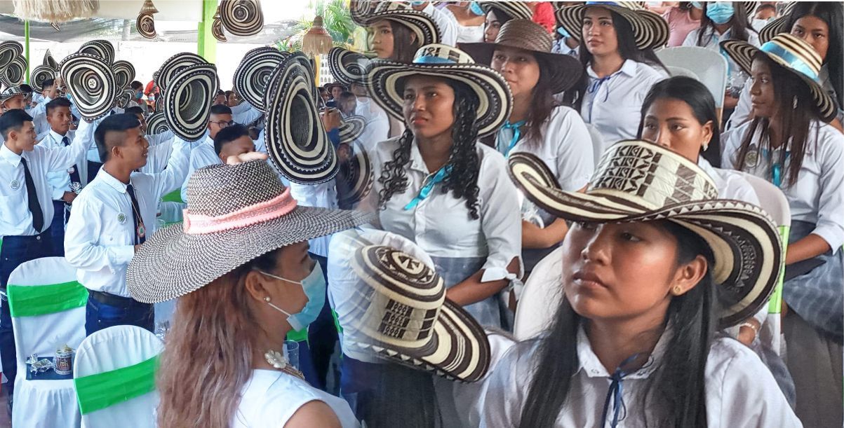 En Tuchín, pueblo de Colombia se gradúan con sombrero vueltiao