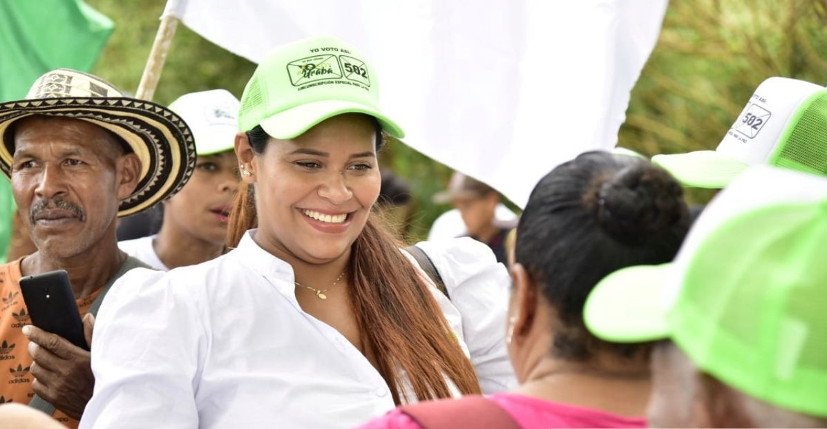 La odontóloga Karen López,  hija de San Vicente, es la congresista de las victimas