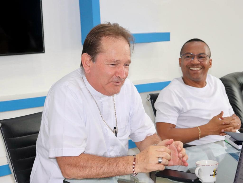 Felipe Cañizález, alcalde de Apartadó homenajeó a monseñor Hugo Alberto