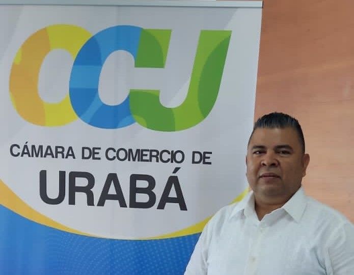 Petro le cumplió a los tenderos, Jhonny Lozano llegó a la Cámara de Comercio