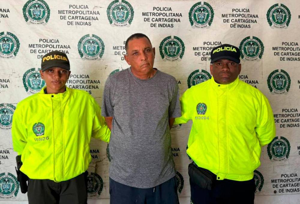 Cantante vallenato reconocido en  Necoclí entre las cinco capturados y pedido en extradición