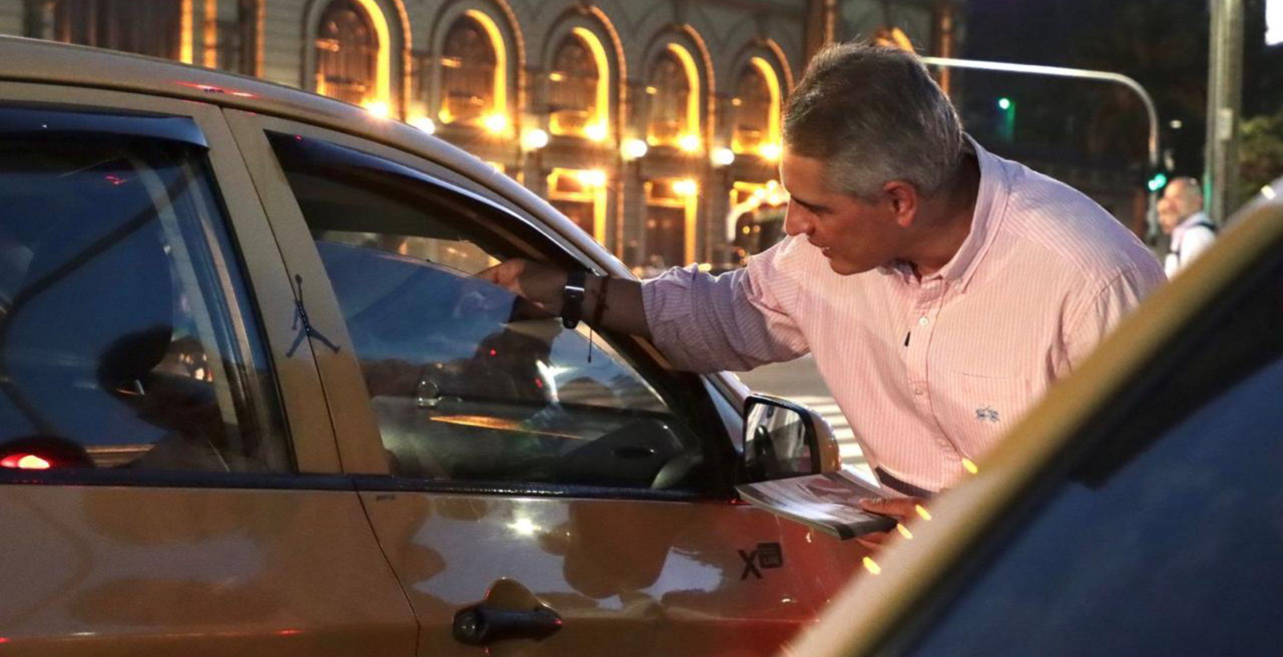 El Gobernador pidió  pagar el impuesto vehicular para combatir el hambre