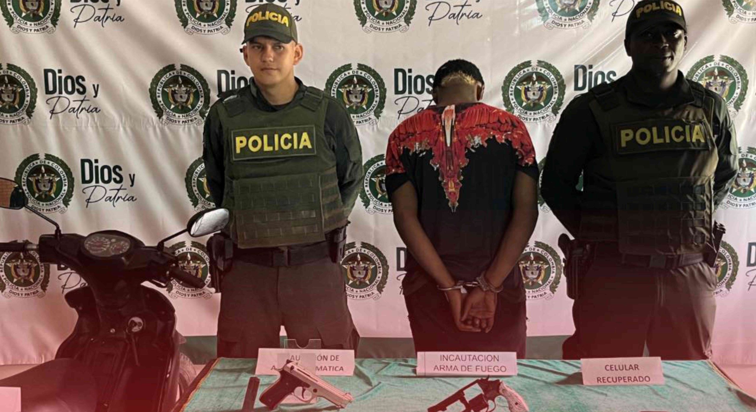 La Policía los persiguió y capturó después de robar un celular
