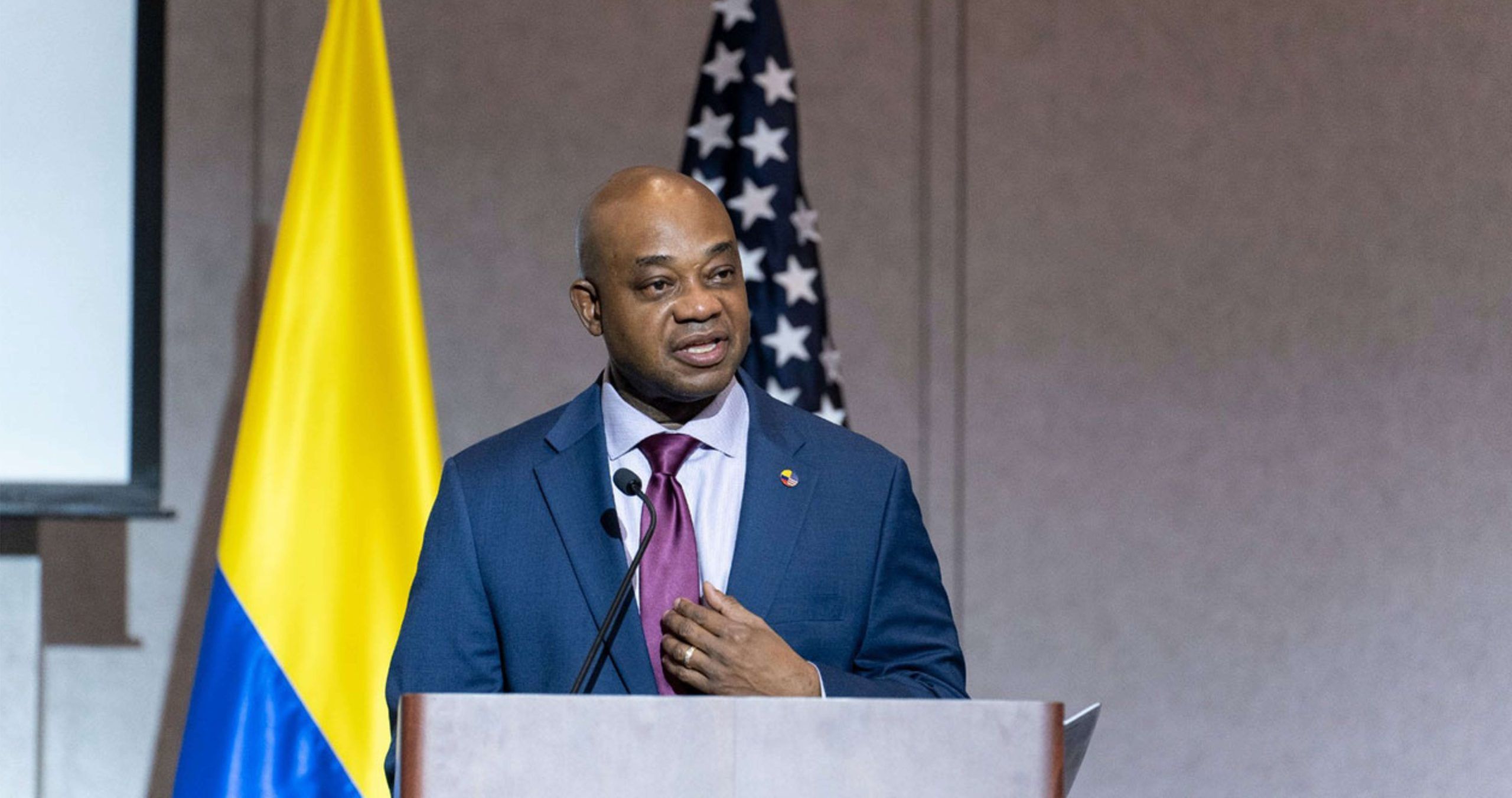 Se crearán cinco consulados en Estados Unidos para beneficiar a 3 millones de colombianos