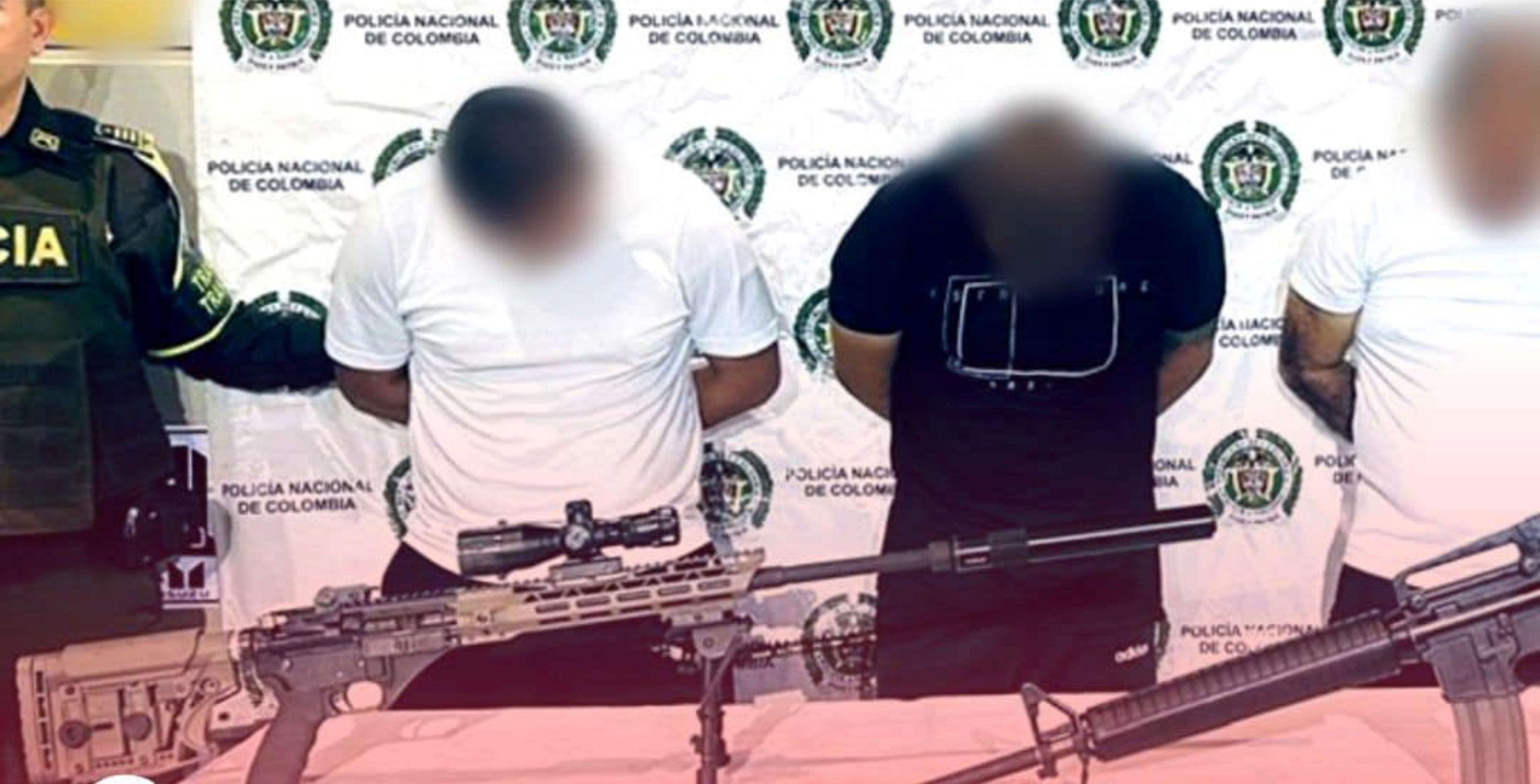 En bus que cubría la ruta Medellín a Necoclí llevaban dos fusiles, tres personas fueron capturadas y el vehículo inmovilizado