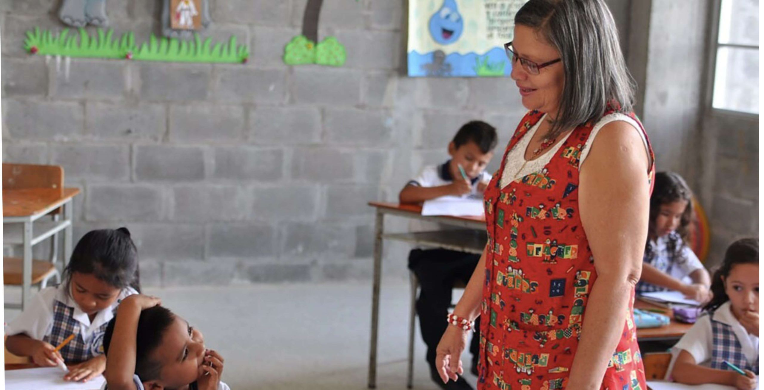 Maestros pensionados recibirán mesada adicional acordada con el Gobierno
