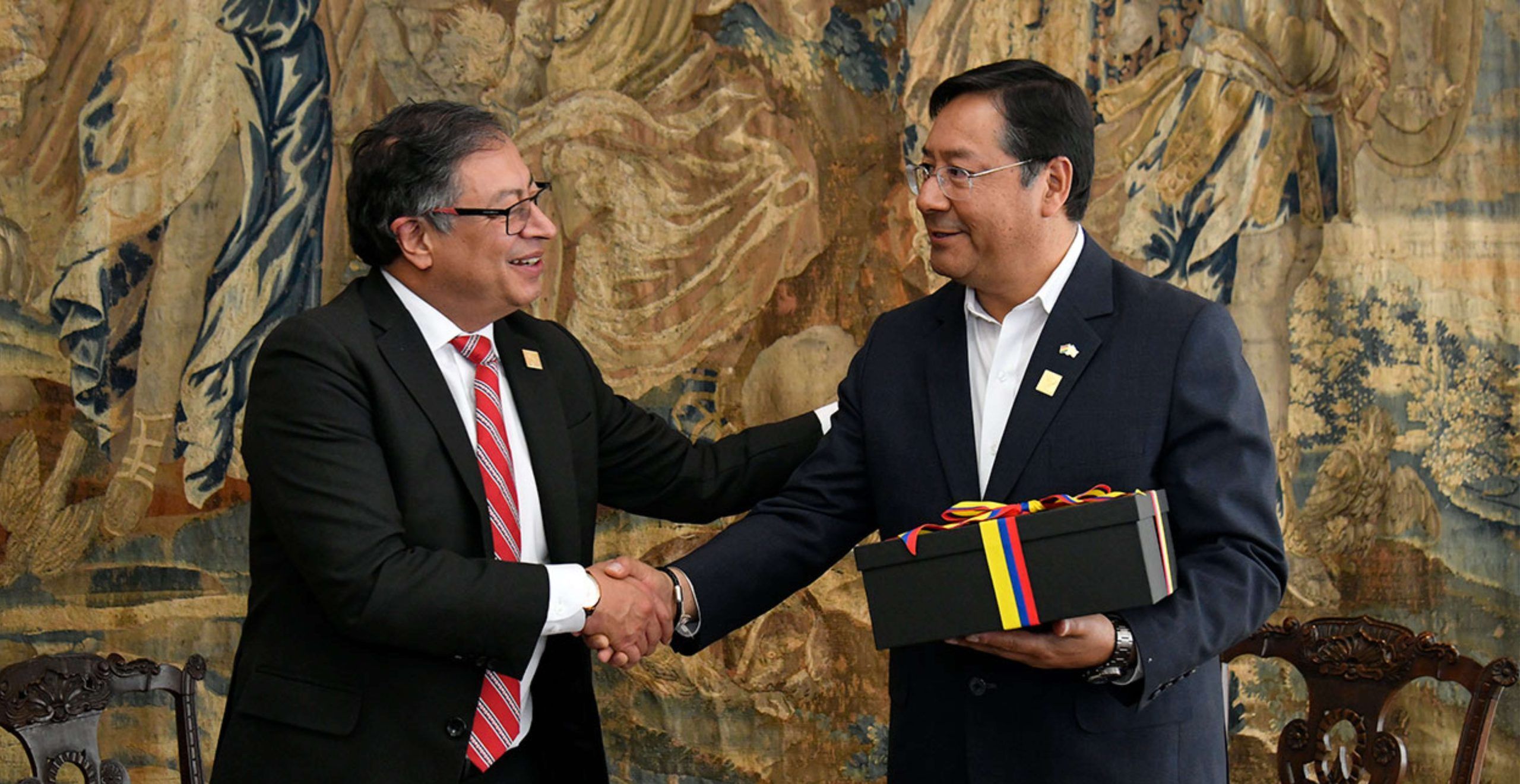 Juzgar a quienes realicen golpes contra el voto popular, propuso Petro tras fallido golpe militar en Bolivia