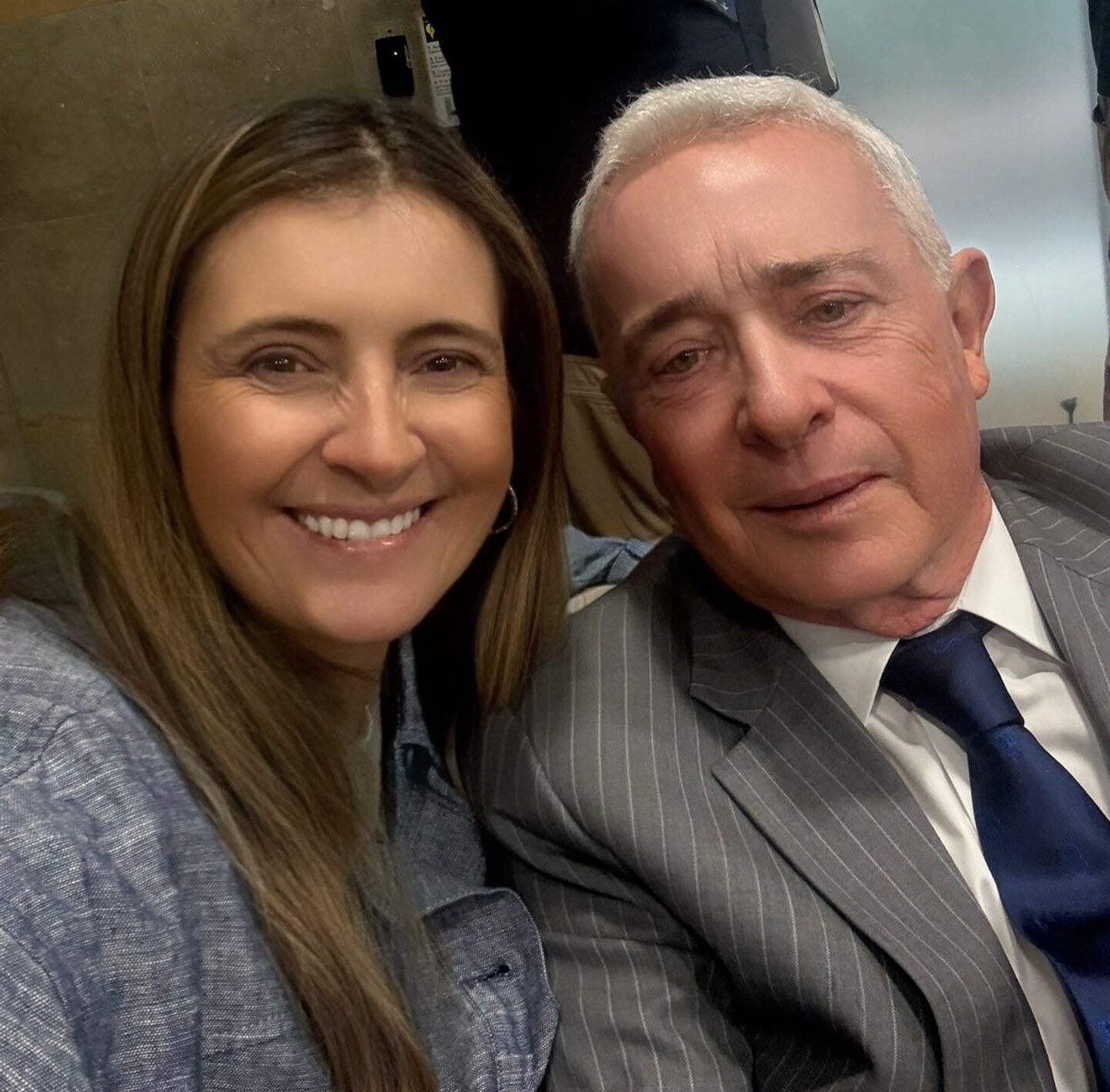 alvaro uribe velez y paloma valencia